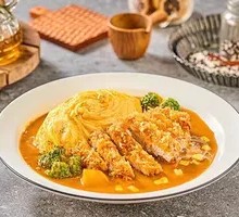 Crispy Chicken Curry Omelette Rice