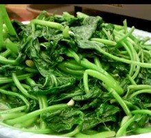 Garlic Stir-Fried Sweet Potato Leaves