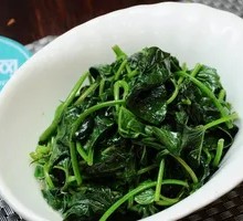 Stir-fried Sweet Potato Vine Tips