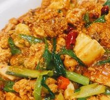 Garlic Fish Offal and Tofu Stew