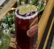 Grape Iced Shake Tea