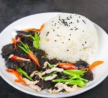 Black Mushroom Stir-Fry with Pork