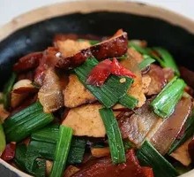 Fried Pork with Tofu Skin