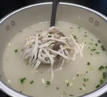 Fresh Mushroom and Minced Pork Soup