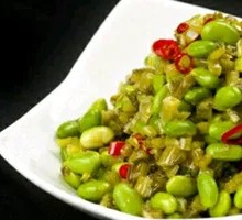 Sour Cabbage and Pork Stir-fry with Soybeans