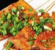 Dry-Fried Small Catfish