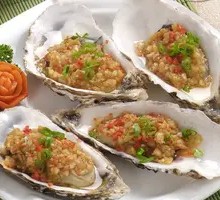 Garlic Steamed Oysters