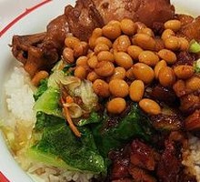 Chicken Leg and Braised Pork Rice