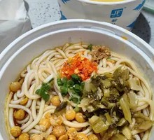 Sour Cabbage Noodle Soup