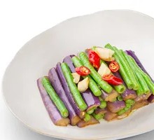 Eggplant Stir-Fried with Green Beans