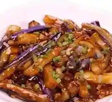 Stir-fried Leek, Bean Sprouts and Fried Tofu