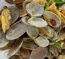 Scallion Stir-fried Clams
