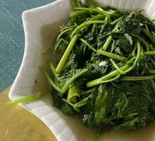 Stir-Fried Water Spinach