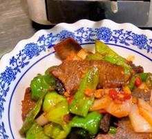 Stir-Fried Beef with Spicy Sauce