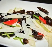Stir-fried Yam with Wood Ear Mushrooms