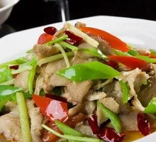 Green Pepper Stir-fried Beef Tripe
