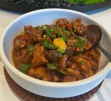 Earthen Pepper Braised Pig's Feet