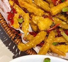 Stir-Fried Lotus Root丝 with Three Towns Style