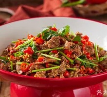 Stir-Fried Beef with Yellow Onion