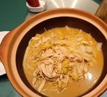 Cured Meat with Yonghe Tofu Stir-fried Chinese Cabbage