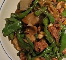 Yangque Lake Pepper Stir-Fried Pork