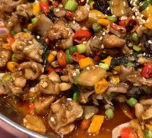 Sichuan-style Frog with Perilla in Hot Pot