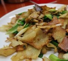 Preserved Meat Stir-fried Tofu Noodles