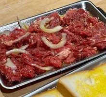 Qiqi Special Meat Salad