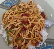 Stir-Fried Pork and Tofu Skin Rice Bowl