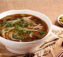 Fresh Pork Bone Soup Noodles