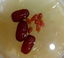 Red Date Goji Berry Silver Ear Soup