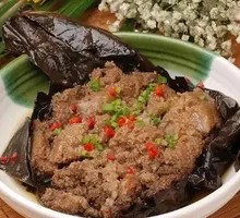 Lotus Leaf Steamed Pork