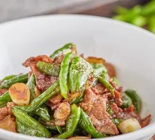 Hunan Organic Pepper and Pork Stir-fry