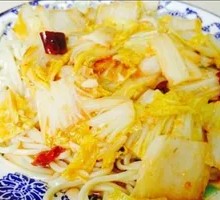 Spicy Sour Cabbage Noodles