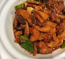 Tea Oil Braised Chicken with Wheat Gluten