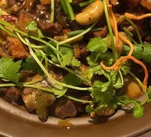 Pig's Hoof Hot Pot Chicken