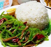Green Pepper and Tofu Skin Shredded Pork