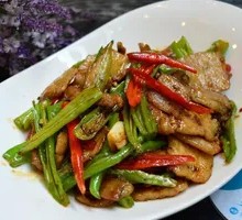 Stir-Fried Pork with Green Chili