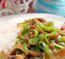 Stir-Fried Pork with Green Pepper Strips