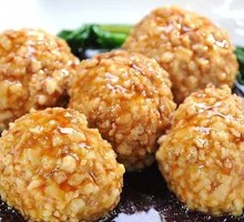 Braised Pork Meatballs
