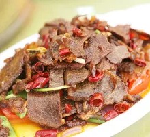 Stir-Fried Beef with Spicy Sauce