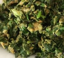 Stir-fried Celery Leaves with Eggs
