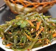 Thin seaweed strips