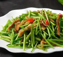 Stir-fried Water Bamboo with Preserved Pork
