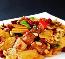 Braised Pork with Potatoes