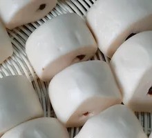 Sesame Sauce Steamed Buns