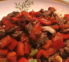 Stir-Fried Beef with Yellow Onion