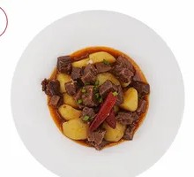 Stewed Beef Brisket with Potatoes