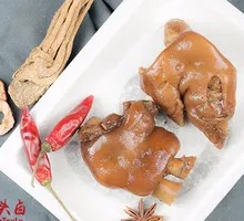 Braised Pork Trotters in Soy Sauce