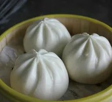 Preserved Vegetable Braised Pork Buns